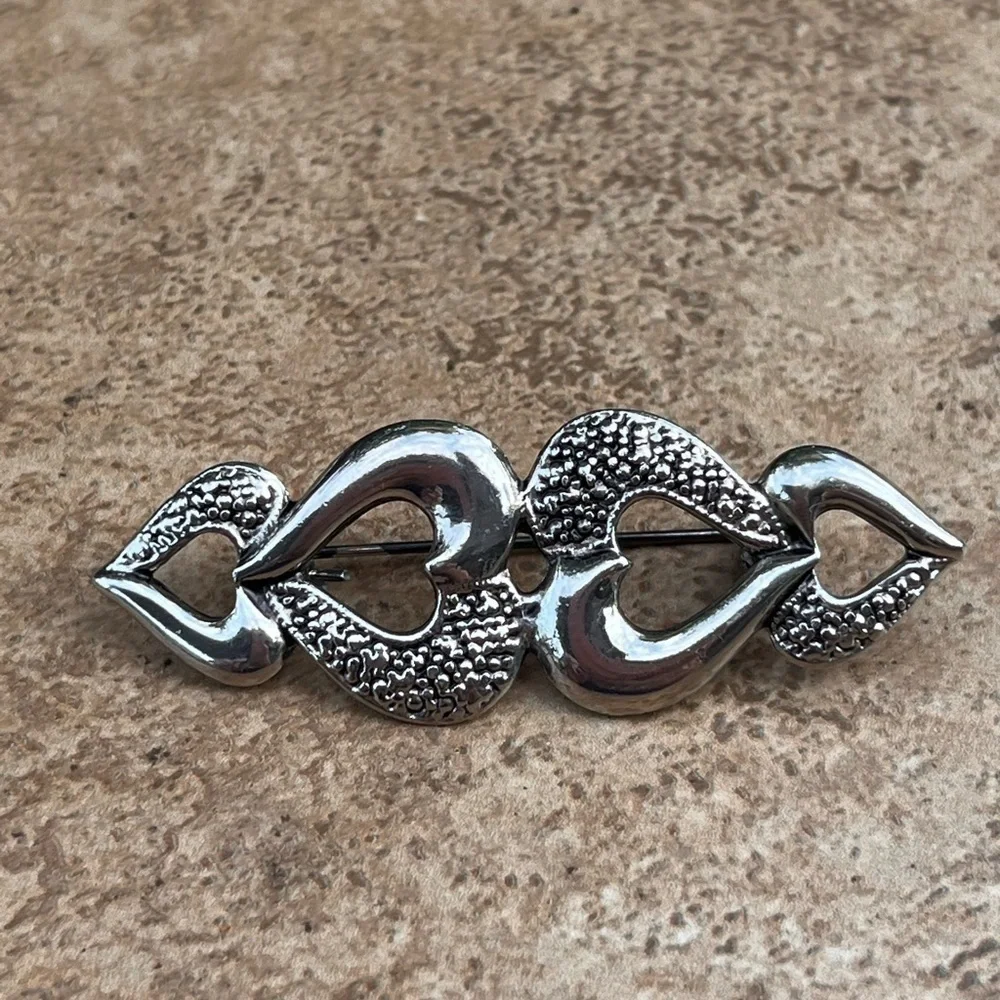 N/A silver hearts